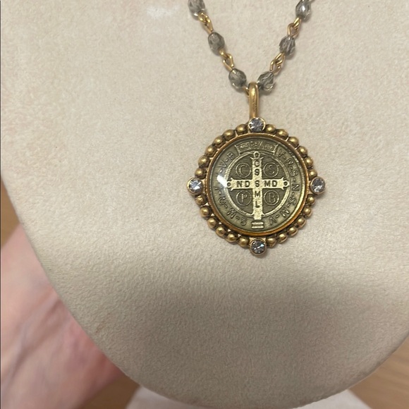 Magdalena Rosary Elegant Gold Multi-Layer Necklace - Picture 3 of 8